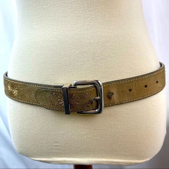 Nubuck Leather Belt with Embroidered Florals - Picture 1 of 16